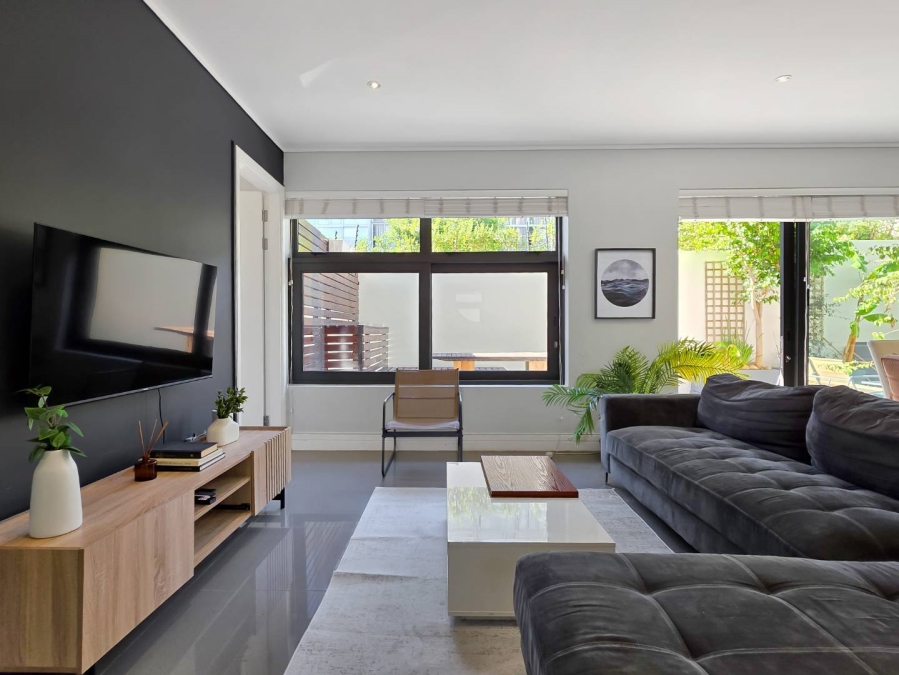 2 Bedroom Property for Sale in Green Point Western Cape